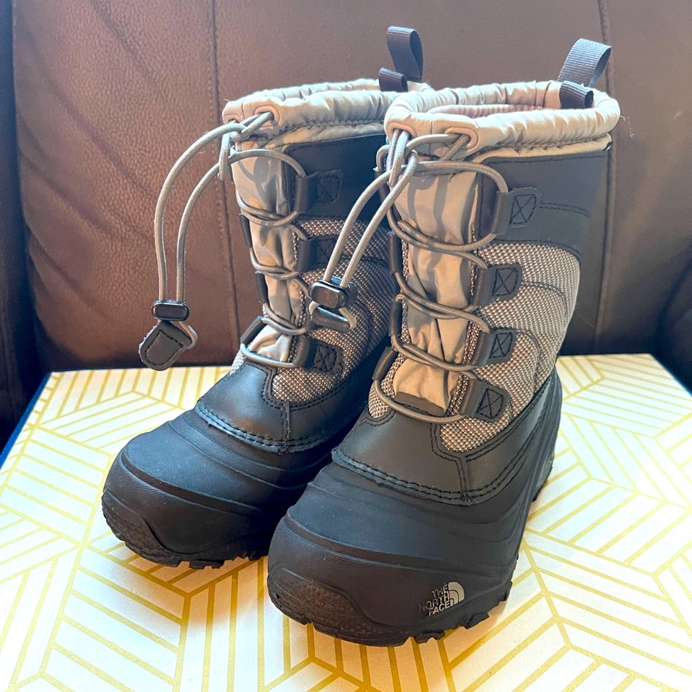 Northface boys snowboots